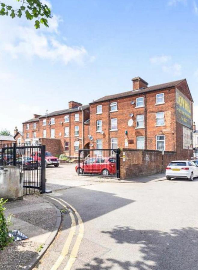 Convenient Contractor Stay Free Parking Walk To Weatherspoons Bedford Ngoại thất bức ảnh