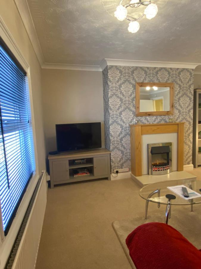 Convenient Contractor Stay Free Parking Walk To Weatherspoons Bedford Ngoại thất bức ảnh